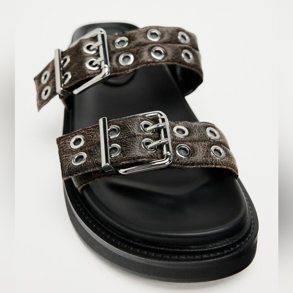 ZARA METAL APPLIQUE FLAT SANDALS NWT - Picture 4 of 7